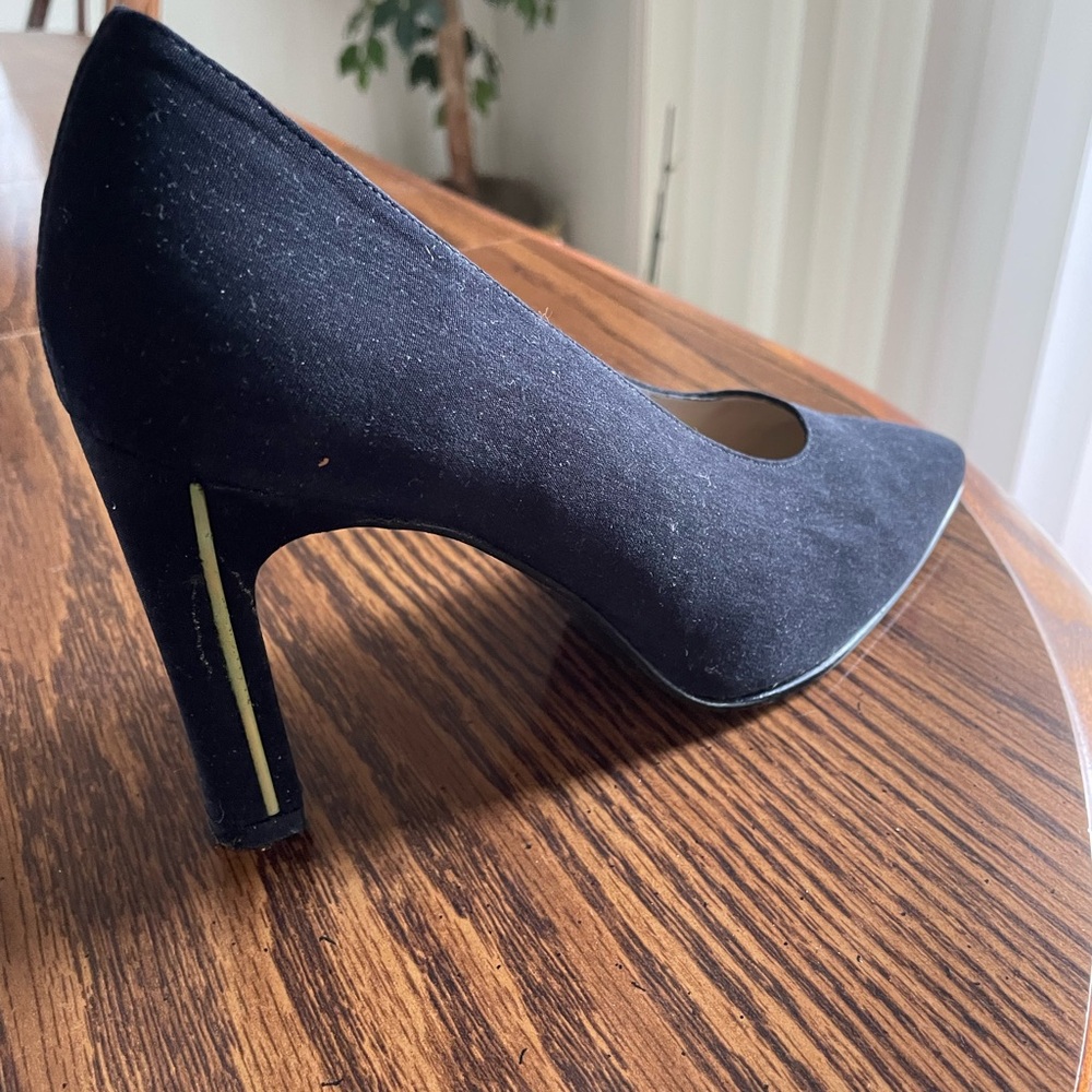 Suede black stilettos 4’ high heel. Size 7M